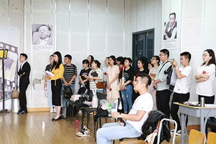 文化藝術(shù)管理學院與影視戲劇學院聯(lián)合開展主題黨日暨專業(yè)交流活動